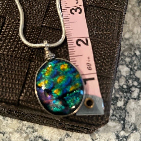Pendant necklace - Picture 1 of 3